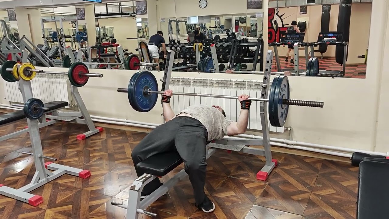 [Жим лежа] Bench Press - 100kg x 8 (November 27, 2024)