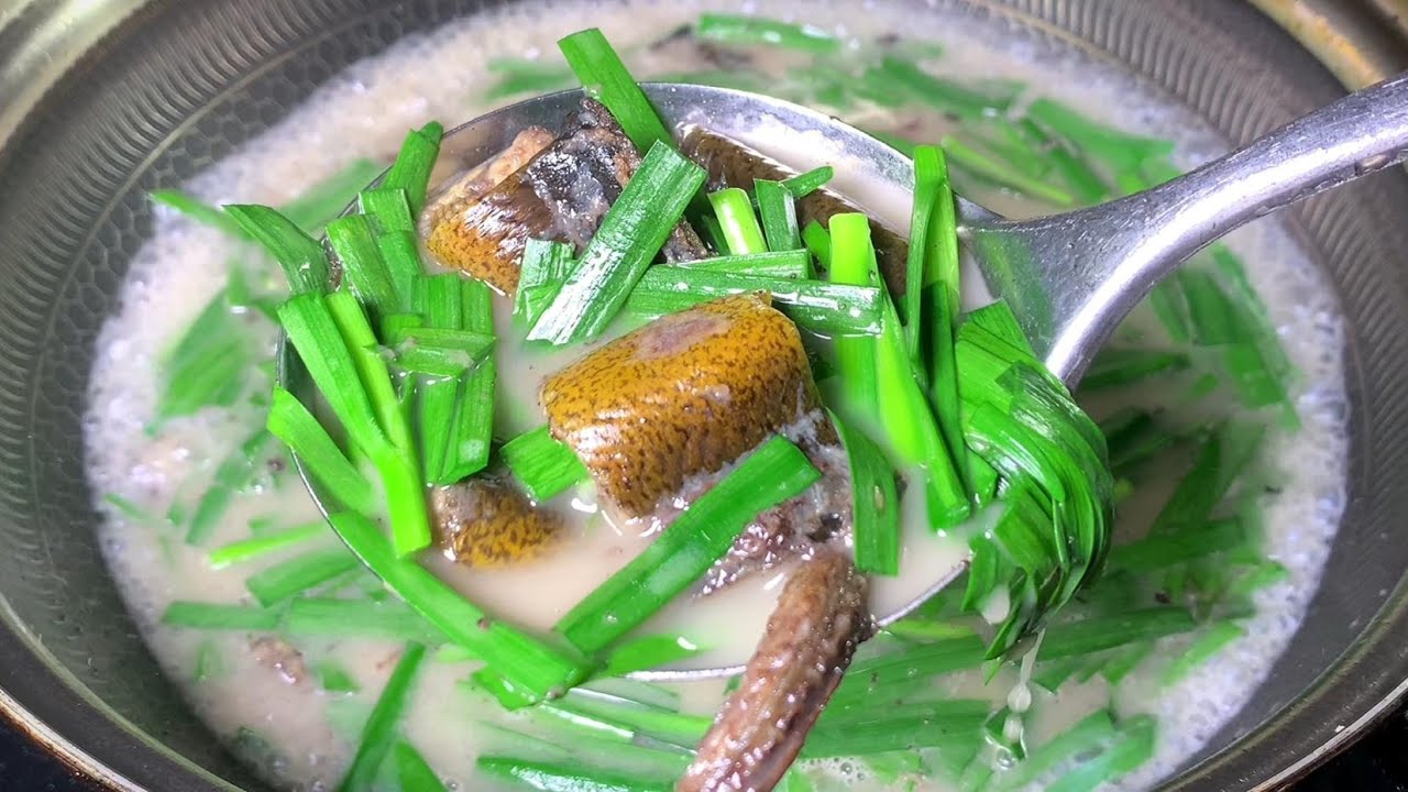 鱔魚湯最鮮美的家常做法，用料簡單，湯汁濃白，真正的原汁原味【一畫美食】