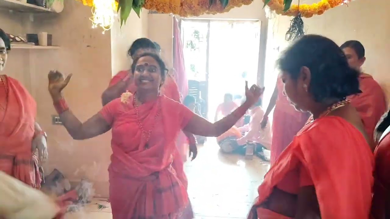 మీ సమస్యలు పరిష్కారం కావాలా అయితే జ్ఞాన శక్తి దుర్గమ్మ నవరాత్రులు నాలుగవ రోజున వీక్షించండి