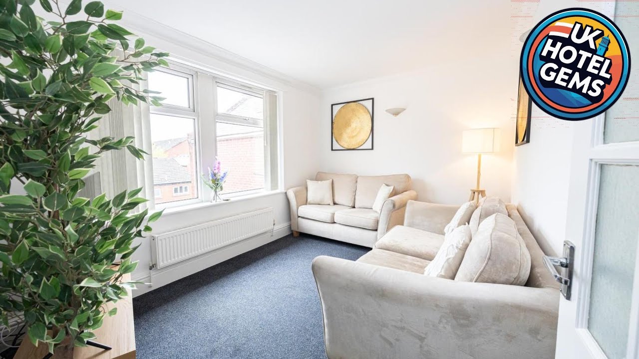 The Burton- Free Gated Parking | Manchester, United Kingdom | Hotel Review 🌟