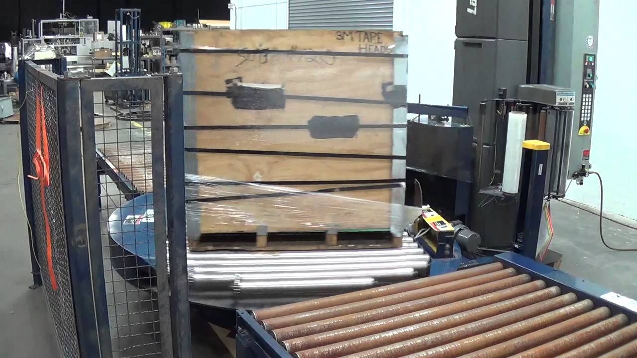 Lantech Q1000 Auto Stretch Wrapper with Conveyor #A5006