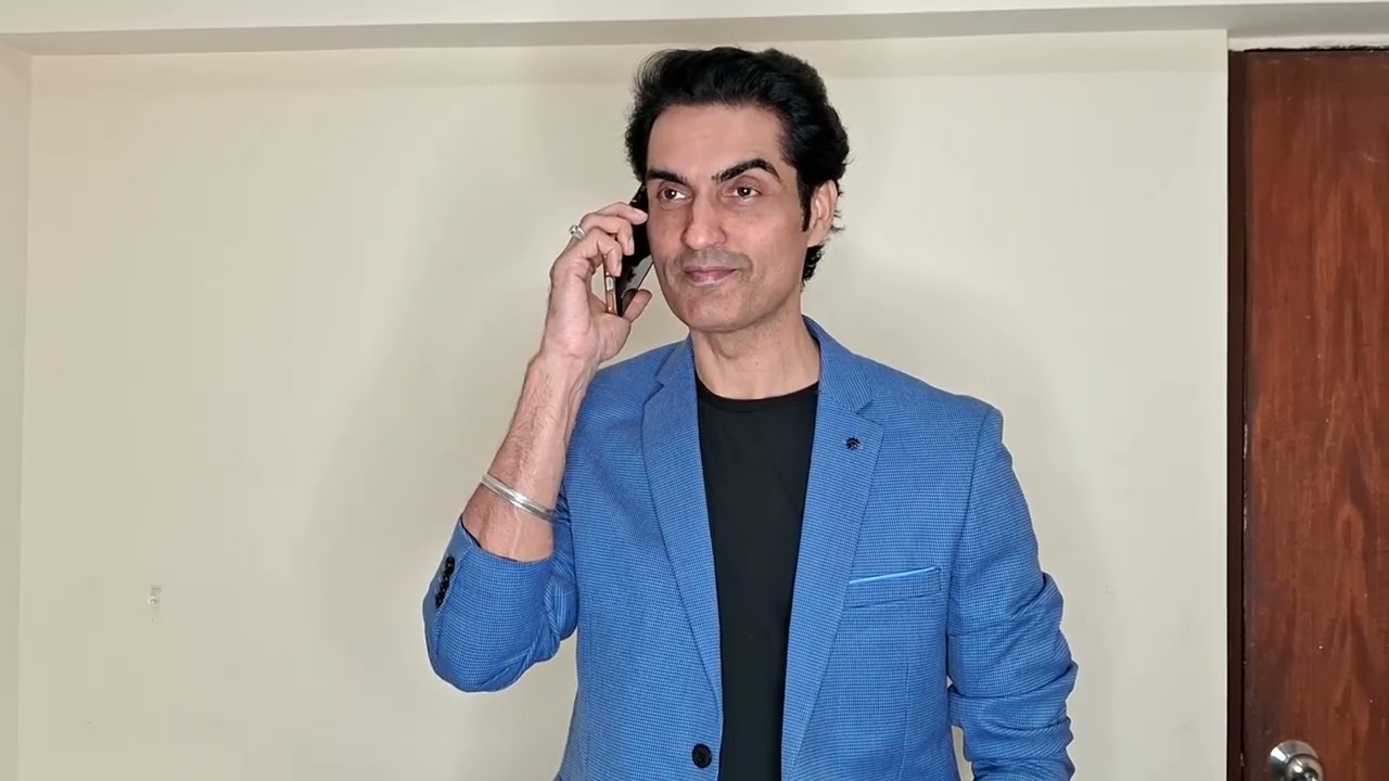 kunal bakshi as Amrish makhwana