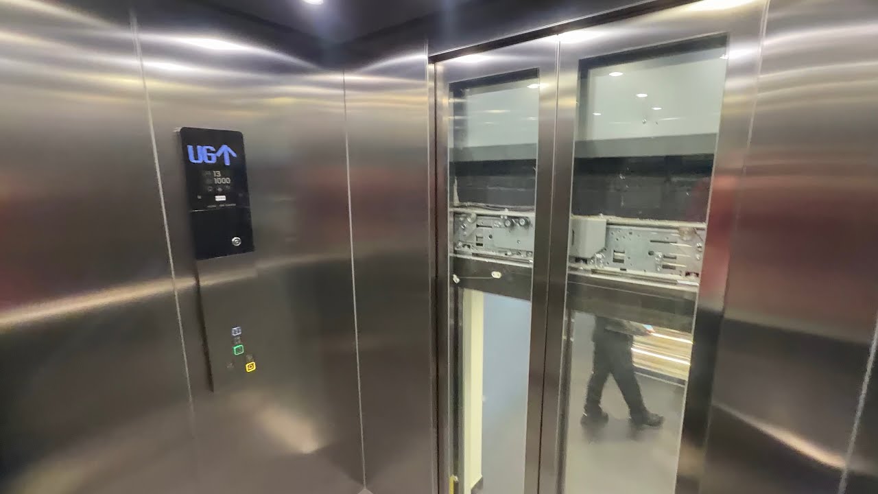 Beautiful 2018 Kone Monospace MRL Lift @ Mercedes Benz Dealership Erdington + Dealer Tour 