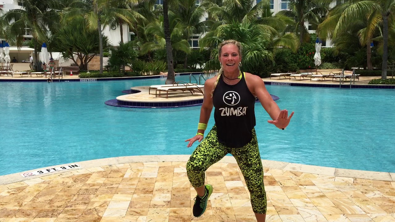 HORA LOCA with AQUA ZUMBA ZES KELLY BULLARD Aug2015 SOCA