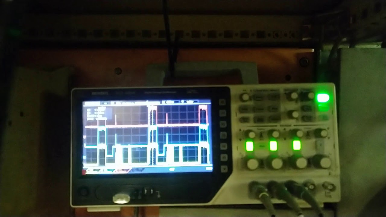 Oscilloscope Voltcraft DSO-1084E  testing Siemens Sinumerik 840c video output rgb sync on green