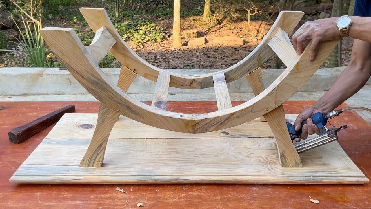 Extremely Creative Woodworking With Wooden Strips // A Very Unique Design Table With Perfect Curves