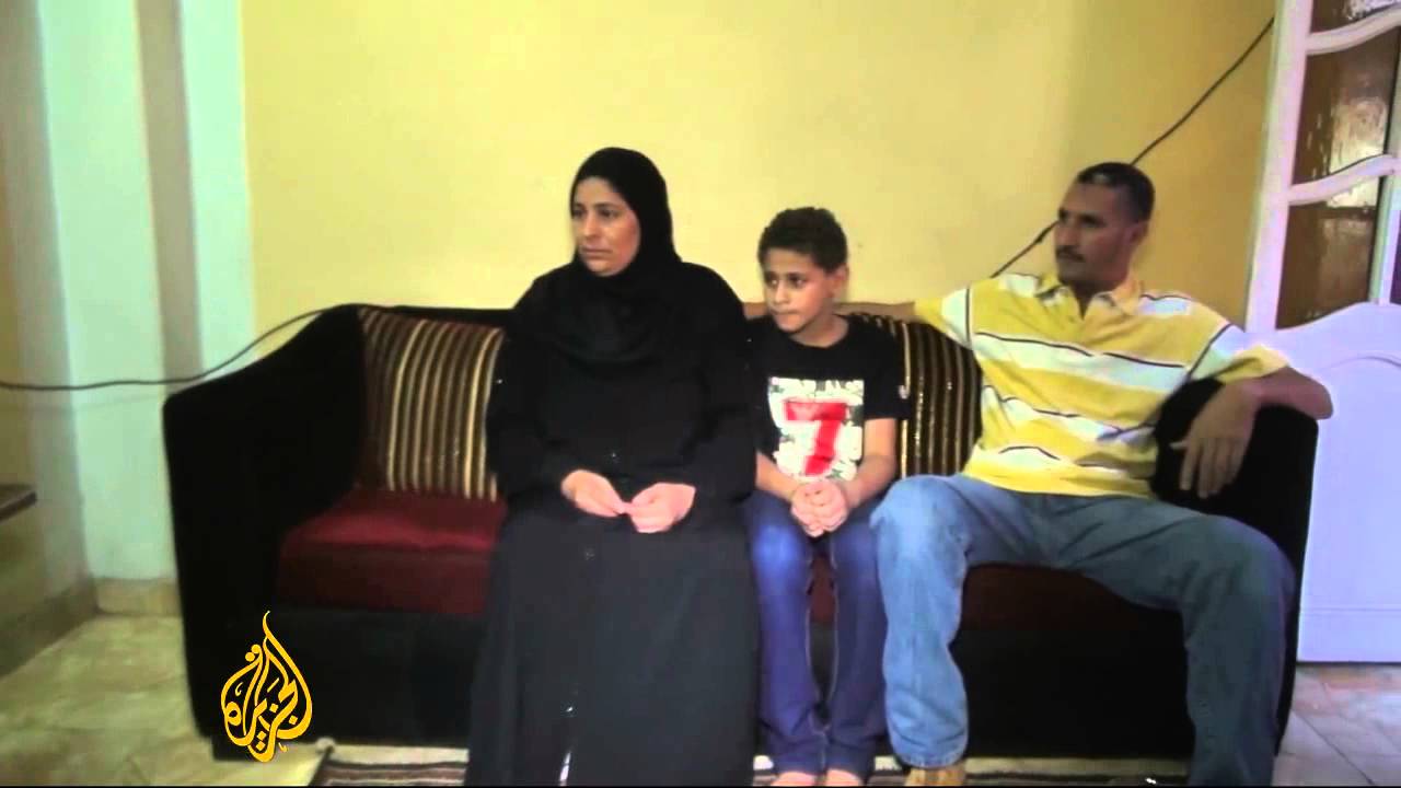 Egypt children held in adult prisons