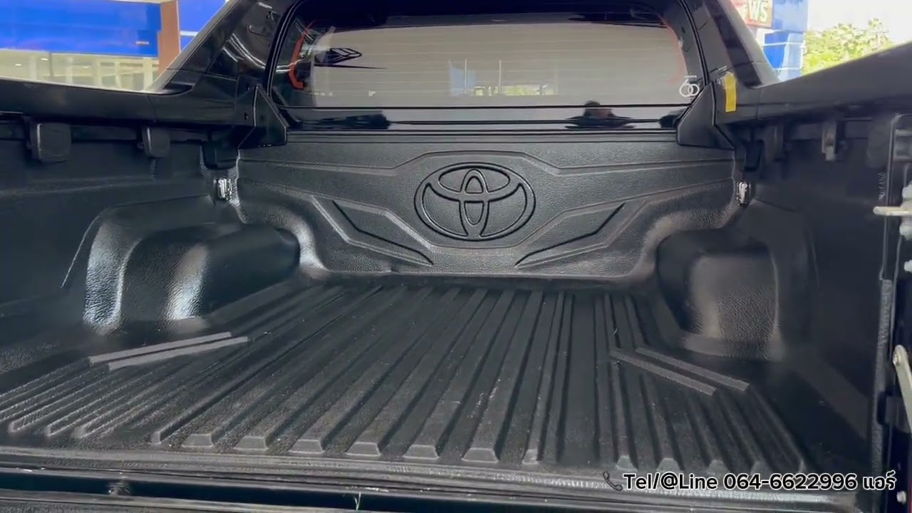 Revo 2.8GR Sport 4WD