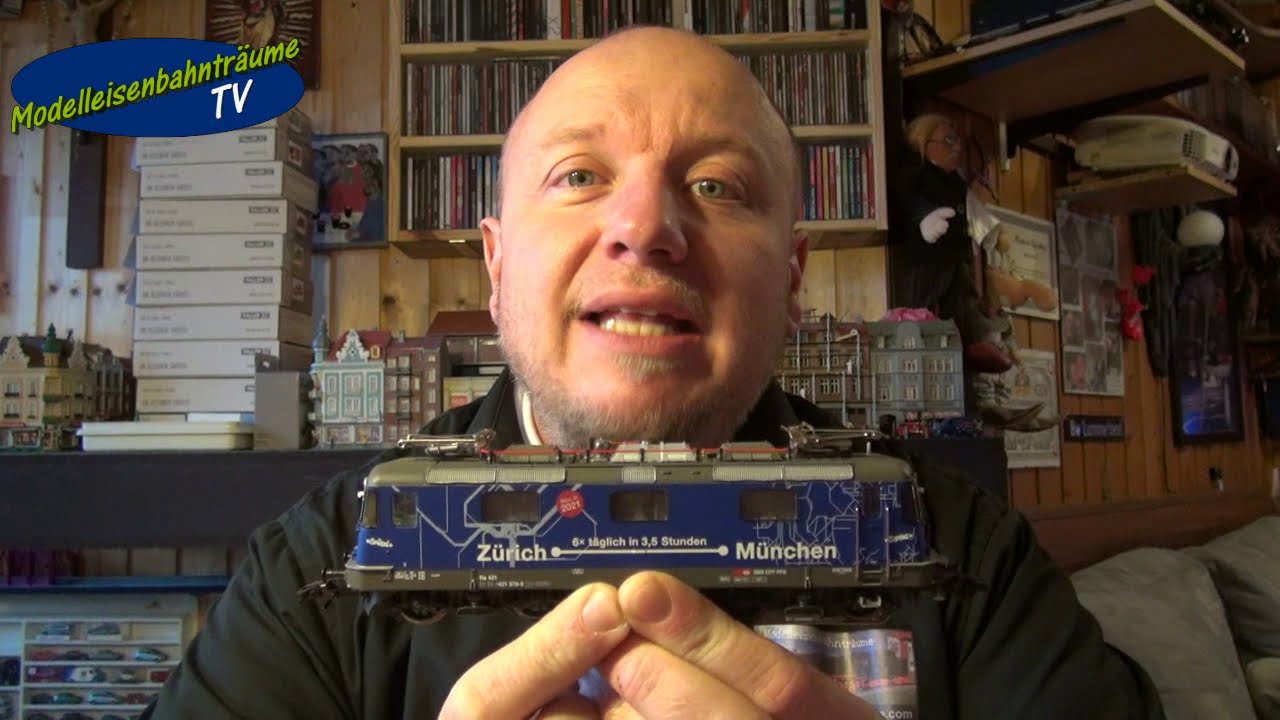 Unboxing Märklin 37473 Re 421...