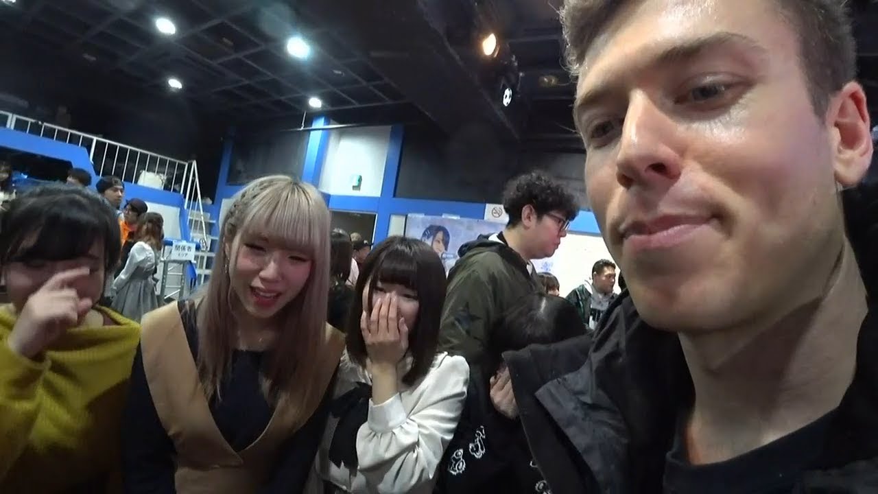 Jake Makes Girl Group Cry (JakenbakeLive)