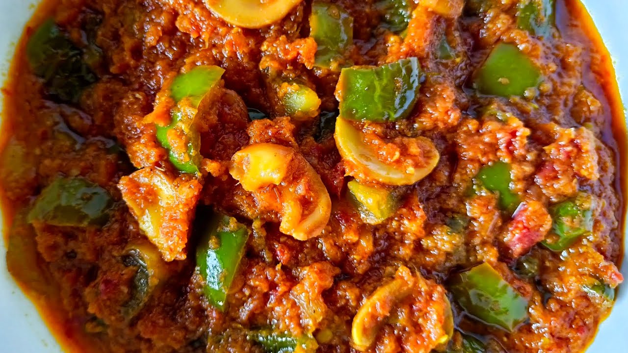 Kaaju, Capsicum & Tomato curry #kaaju #capsicum #tomato #kaajutomato #tastyfood #bestcurry #viral