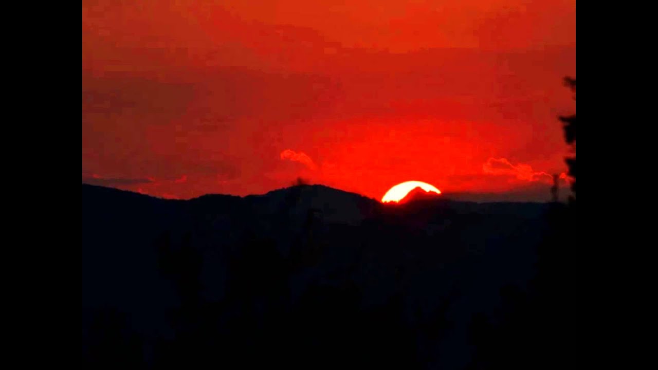Tramonto dietro il Monviso