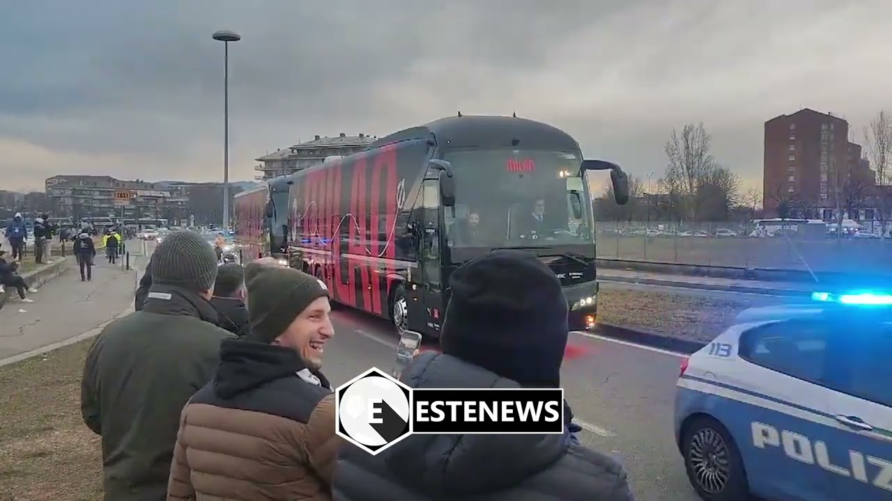 Juve-Milan, l'arrivo delle squadre all'Allianz Stadium