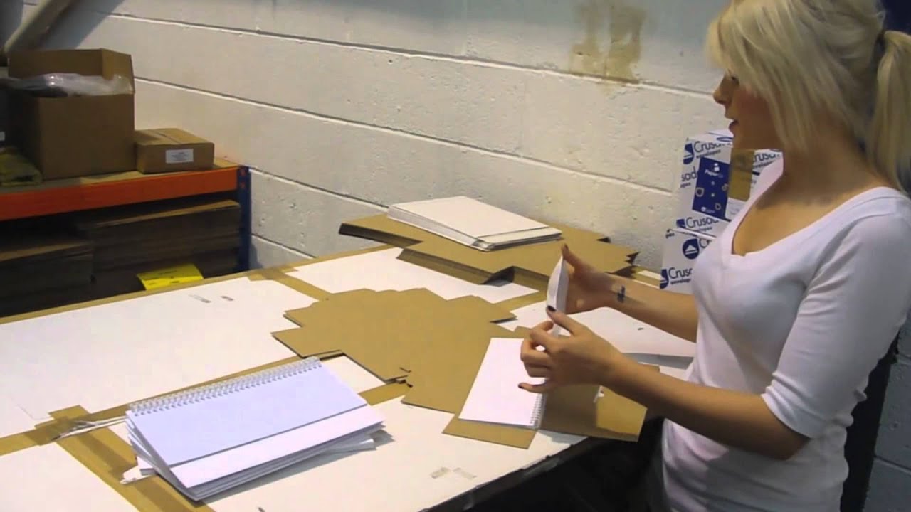 How to order a personalised promotional calendar