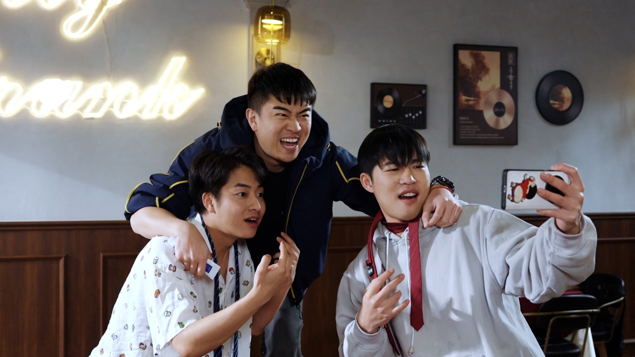 【新】陈翔六点半：我们用一生，赴一场渐行渐远的约We spend our whole lives attending a journey of drifting apart.
