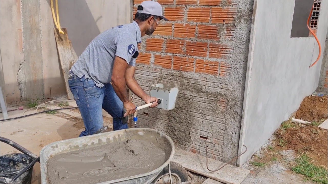 ESTÁ É MANEIRA MAIS RÁPIDA DO MUNDO DE REBOCAR PAREDE