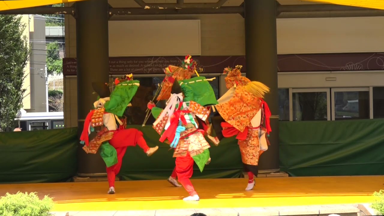 国指定重要無形文化財 返矢2/2 御嶽神楽