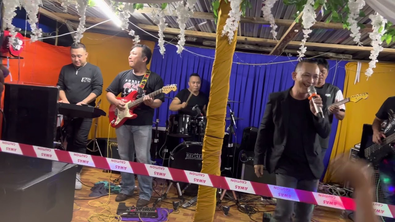 Baka Perau Patah Kemudi ( LiveBand ) - Maxwell Franklin Saran Ft Kumang Malaysia Band