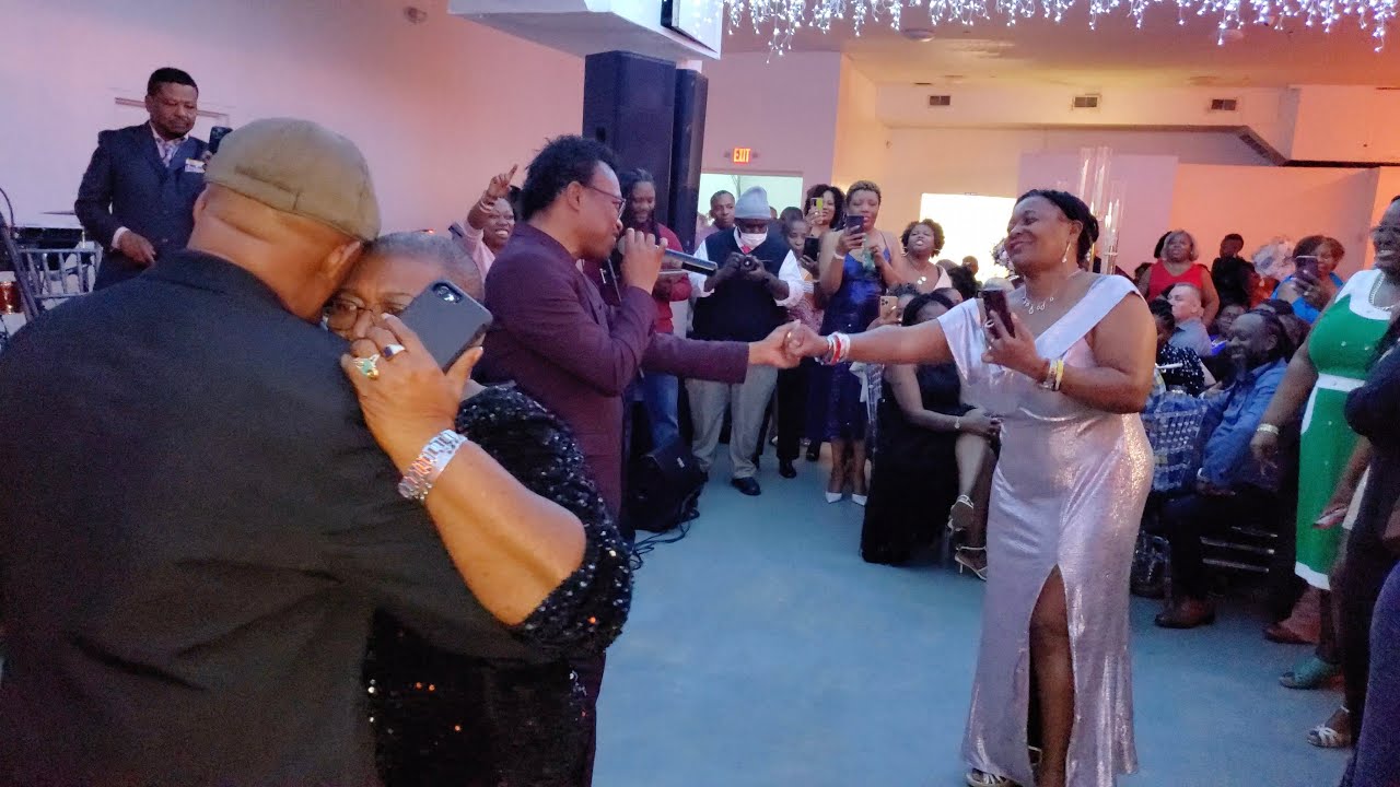 Victor Arzú | Baile de Recuerdos | Acción de Gracias con Constelación H | Nov 2022