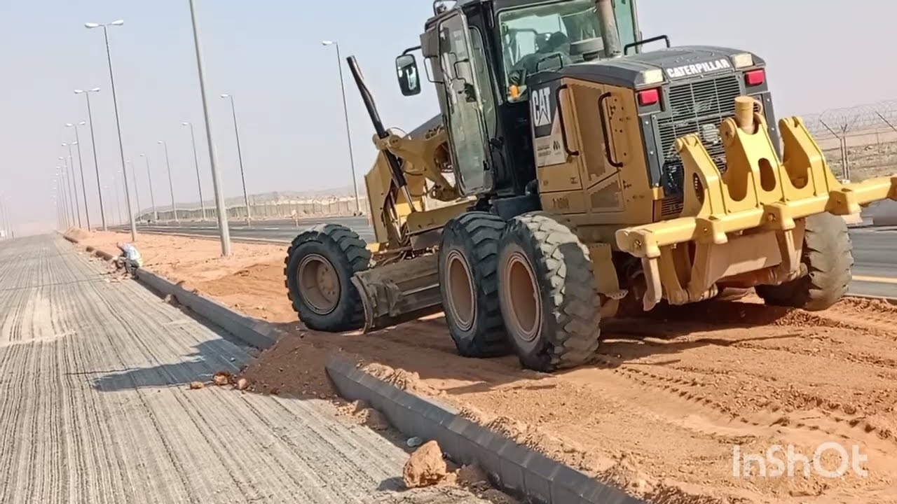 أعمال الطرق. عالم المعدات الثقيلة 