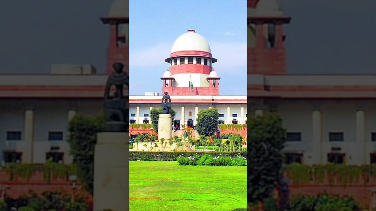 SC issued contempt notice against patanjali aayurved and balkrishan, SC ne hadkaya Ramdev baba ko