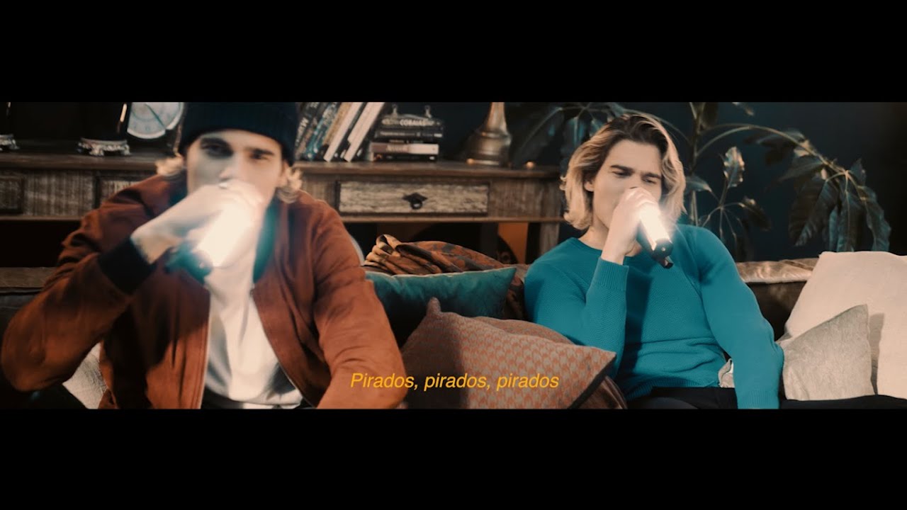 Breno e Caio - Dois Loucos (Videoclipe Oficial)