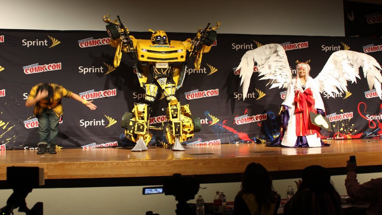 Transformer Comic Con Masquerade Performance