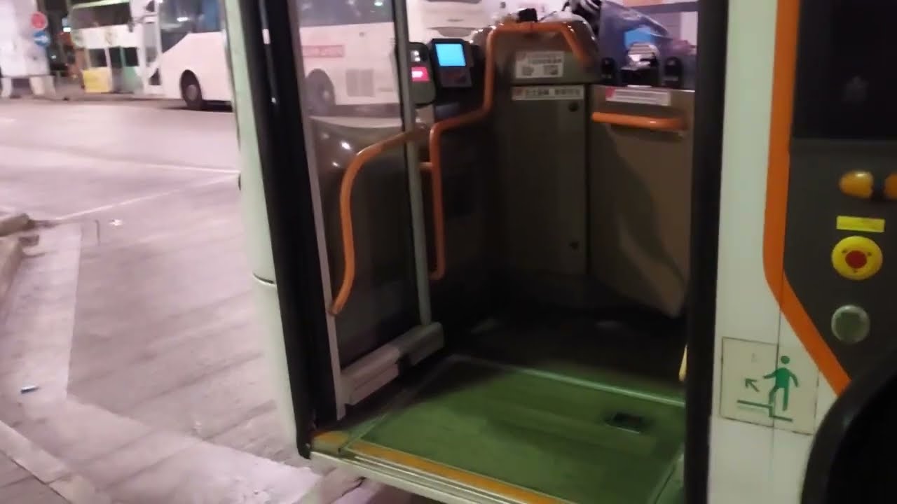 龍運巴士S1線 LWB Bus 男司機 行車片段