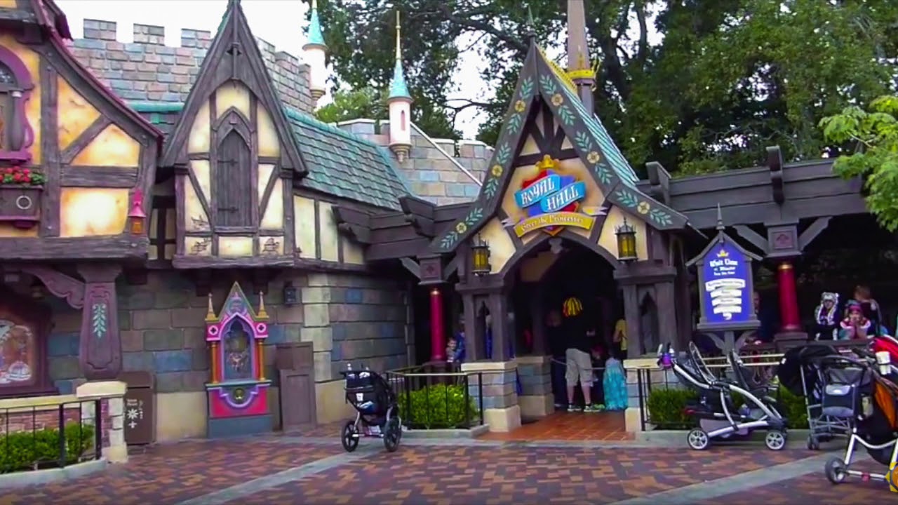 Adventures At Disney: Meeting Cinderella