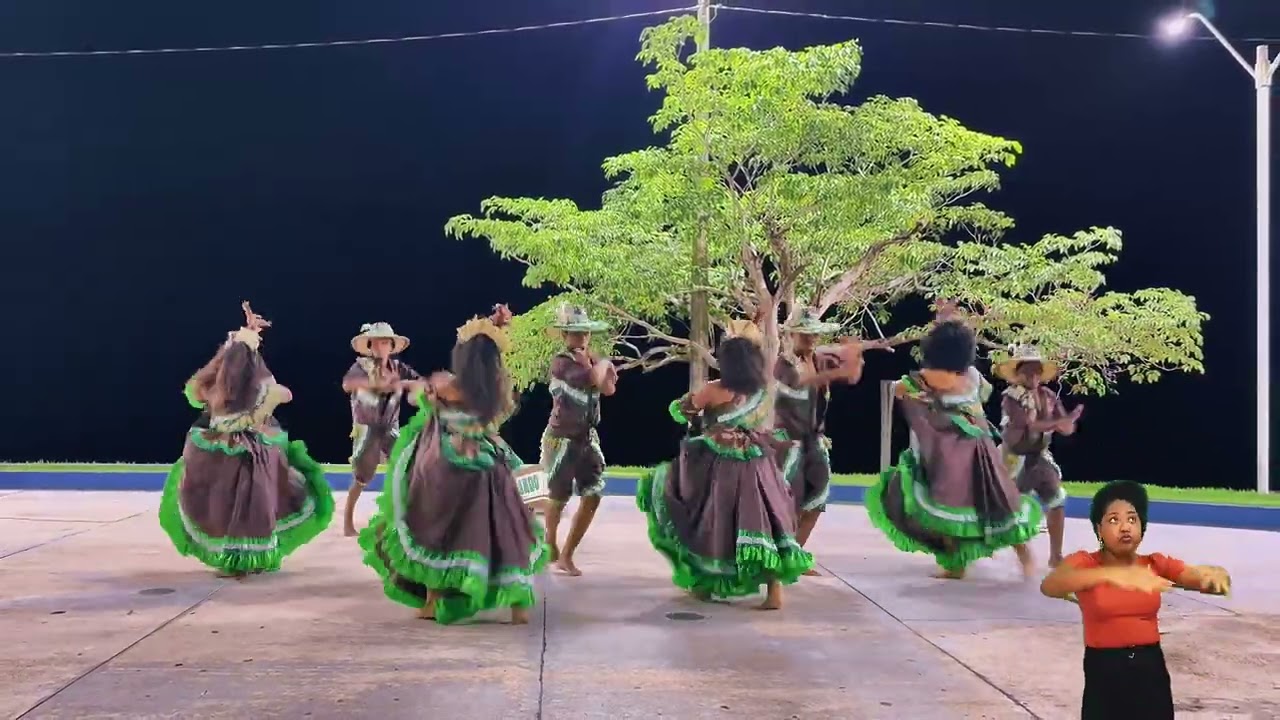 ESPETACULO CARIMBÓ DA POROROCA - Apresentado pelo grupo Carimbolando.