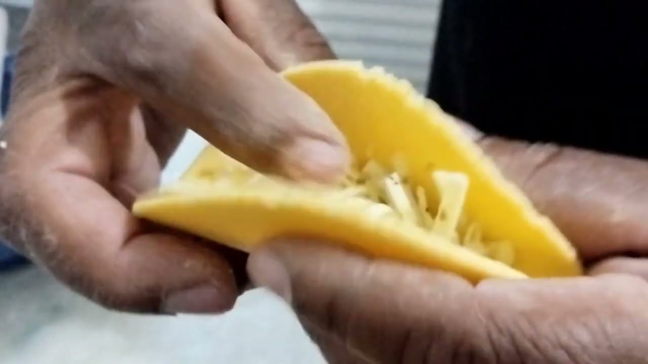 PASTEL DE FARINHA DE MIlHO SUPER FACIL E GOSTOSO...