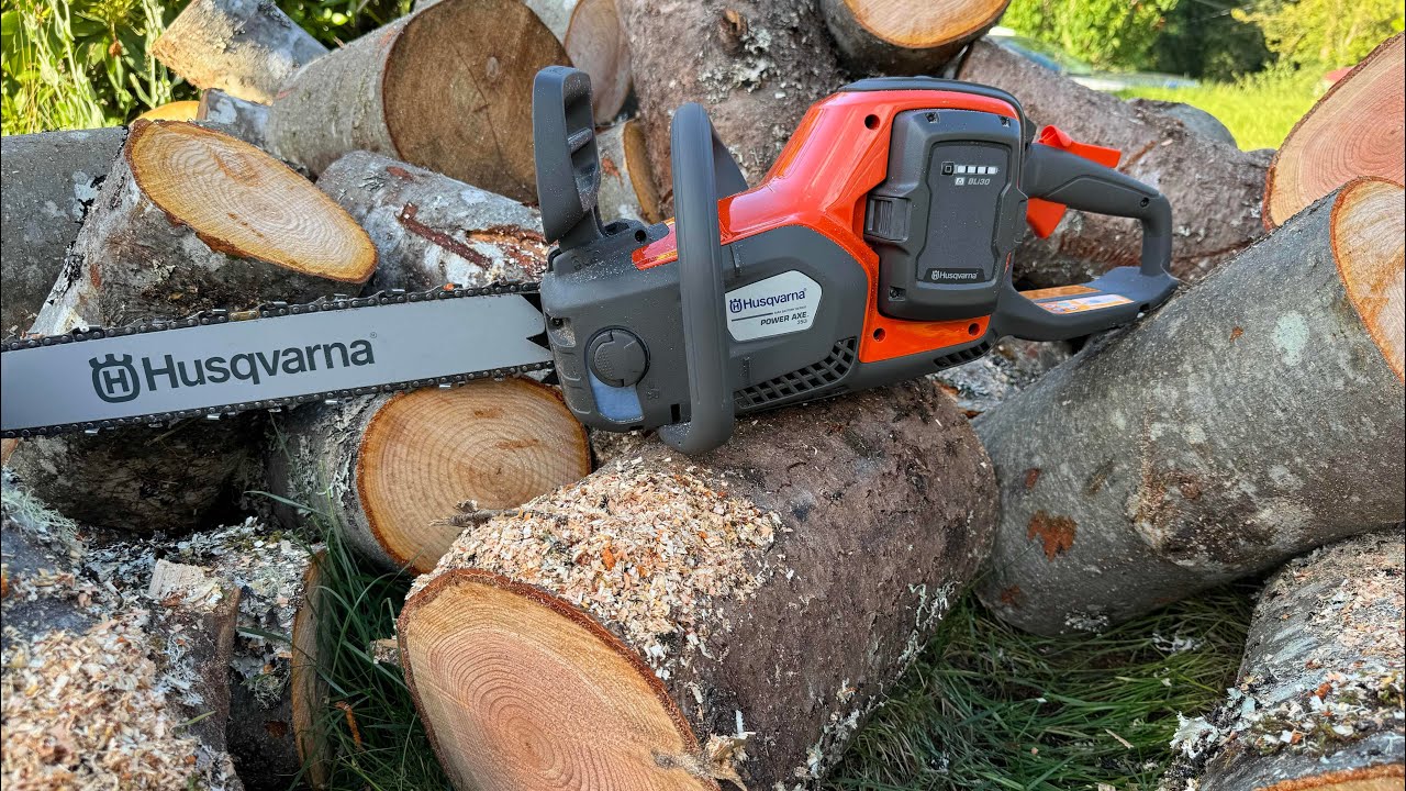 Первые впечатления от аккумуляторной цепной пилы Husqvarna 350i.