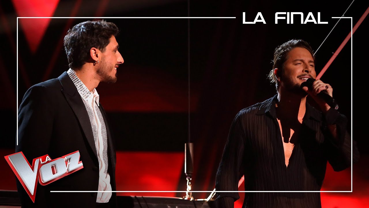 Manuel Carrasco y Miguel Carrasco cantan 