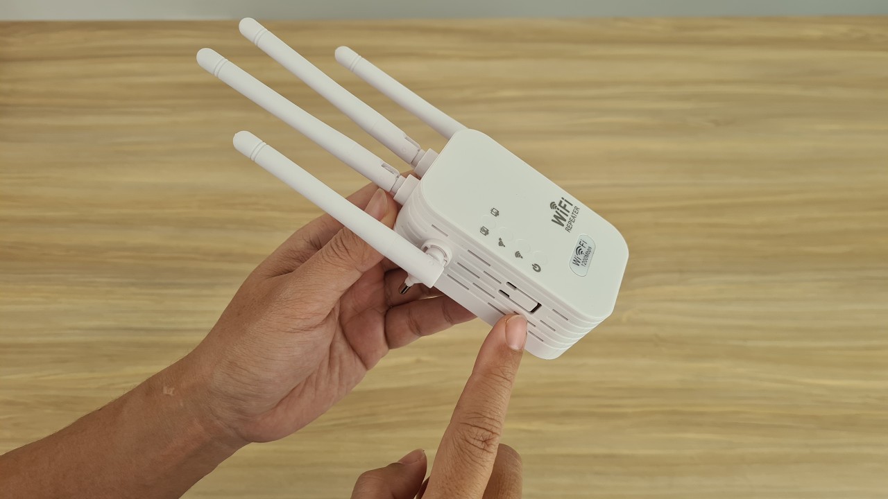 как сбросить настройки Wi-Fi репитера