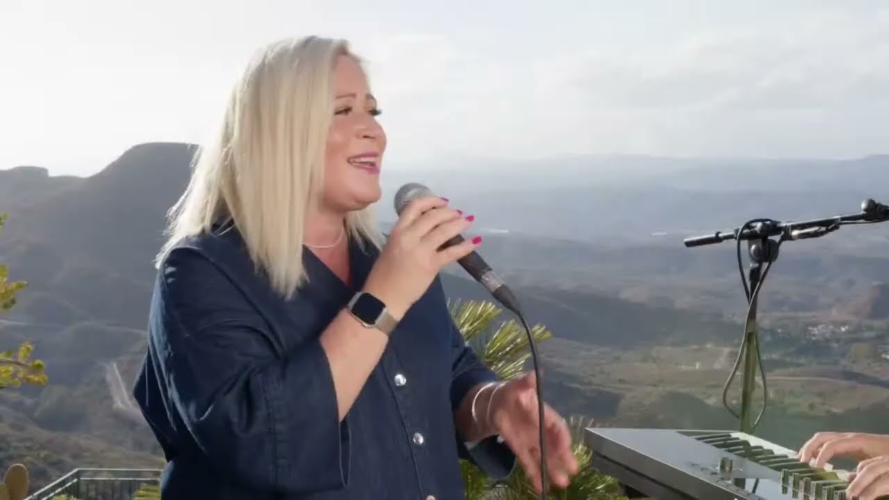 Worship Wednesday with Lou & Nathan Fellingham 18/02/26