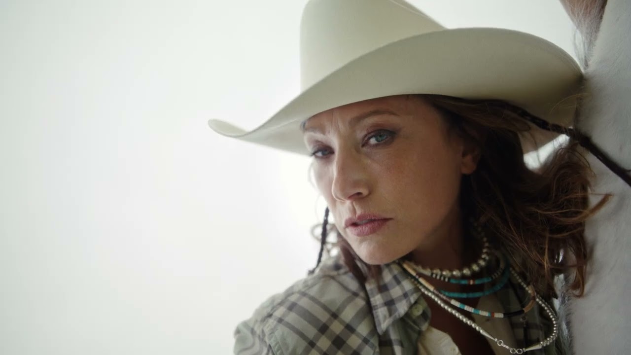 Pascal Obispo - Appelle-moi Johnny (Clip Officiel)