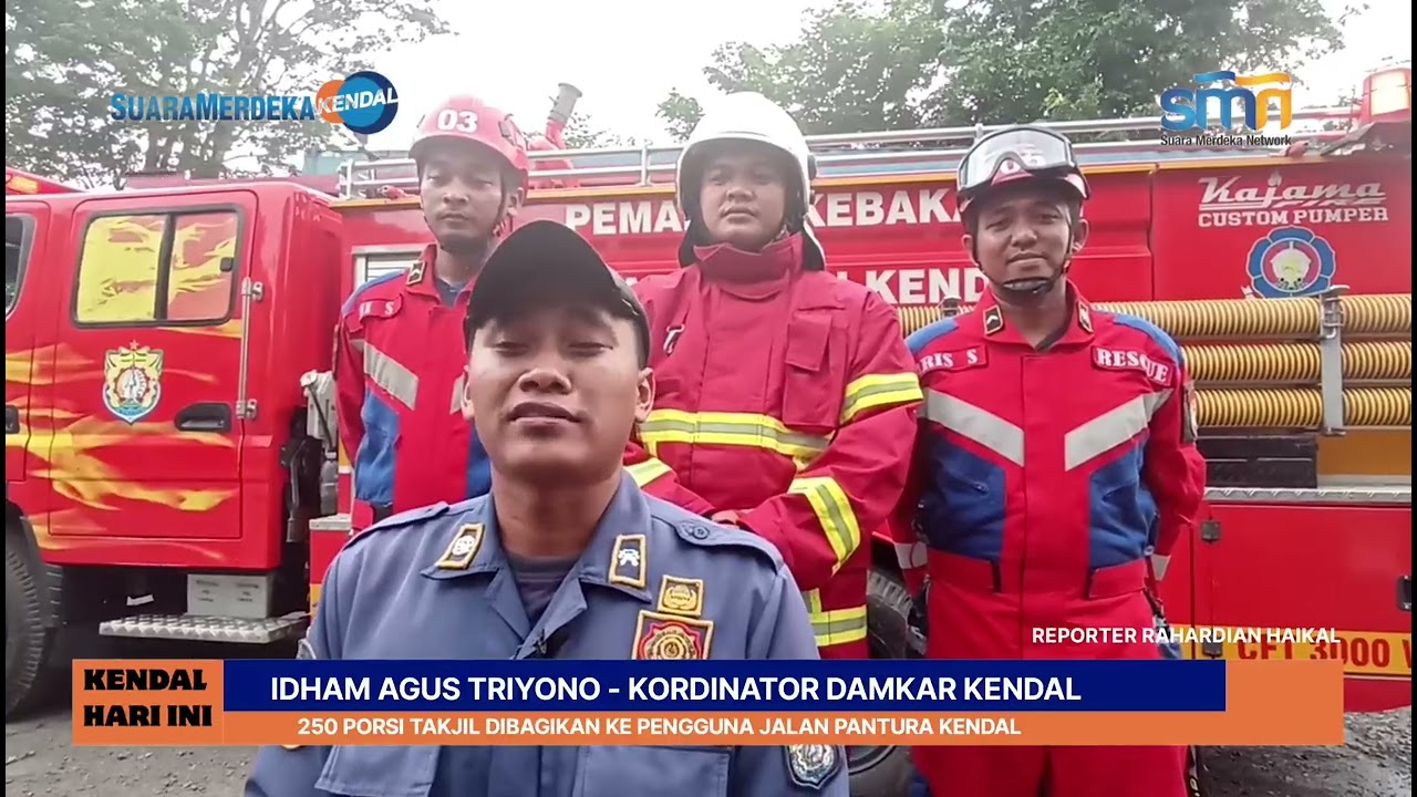 250 Porsi Takjil Dibagikan Oleh Damkar ke Pengguna Jalan Pantura Kendal 