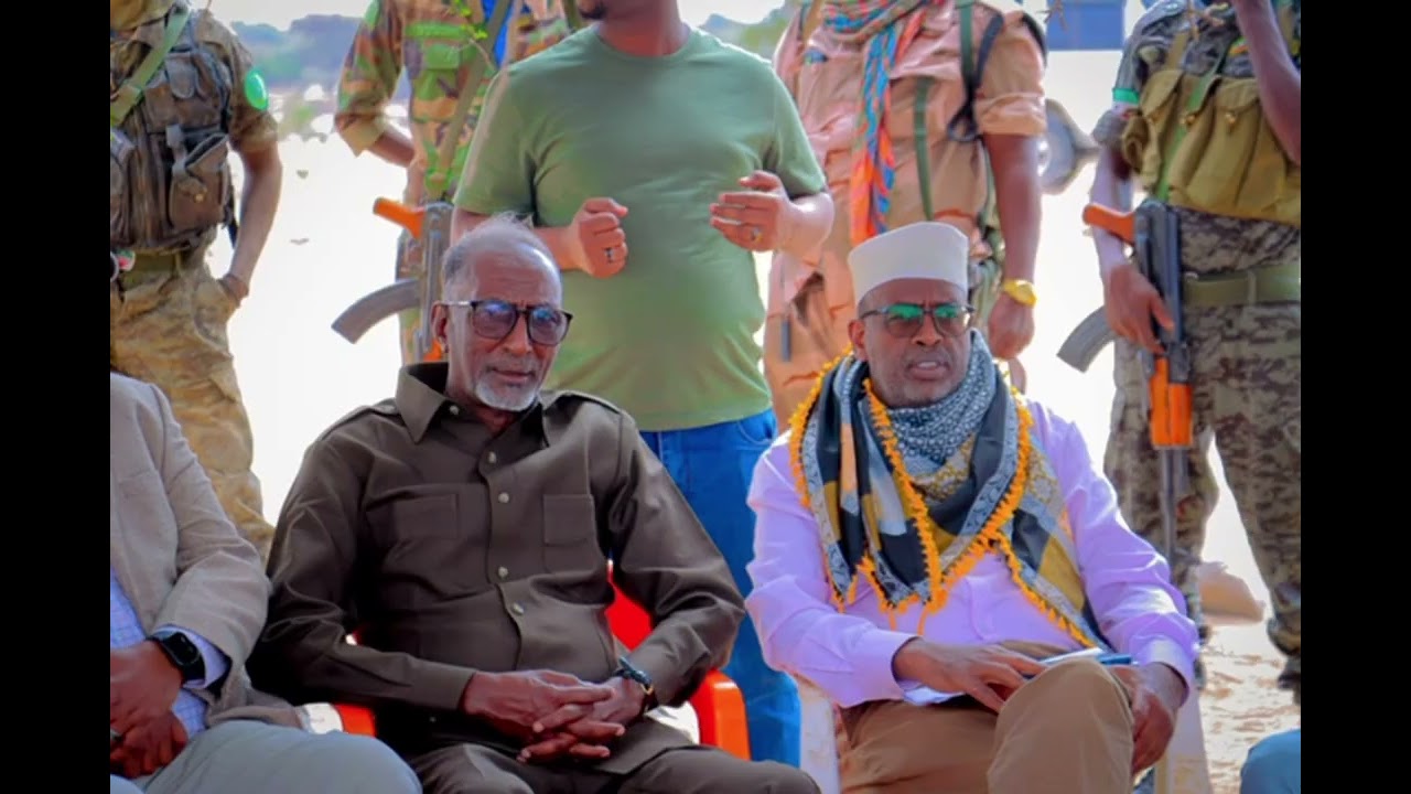 Salaadiinta Gadabuursi  oo Luuqad Adag kula Hadlay Wasiirka Arimaha Gudaha