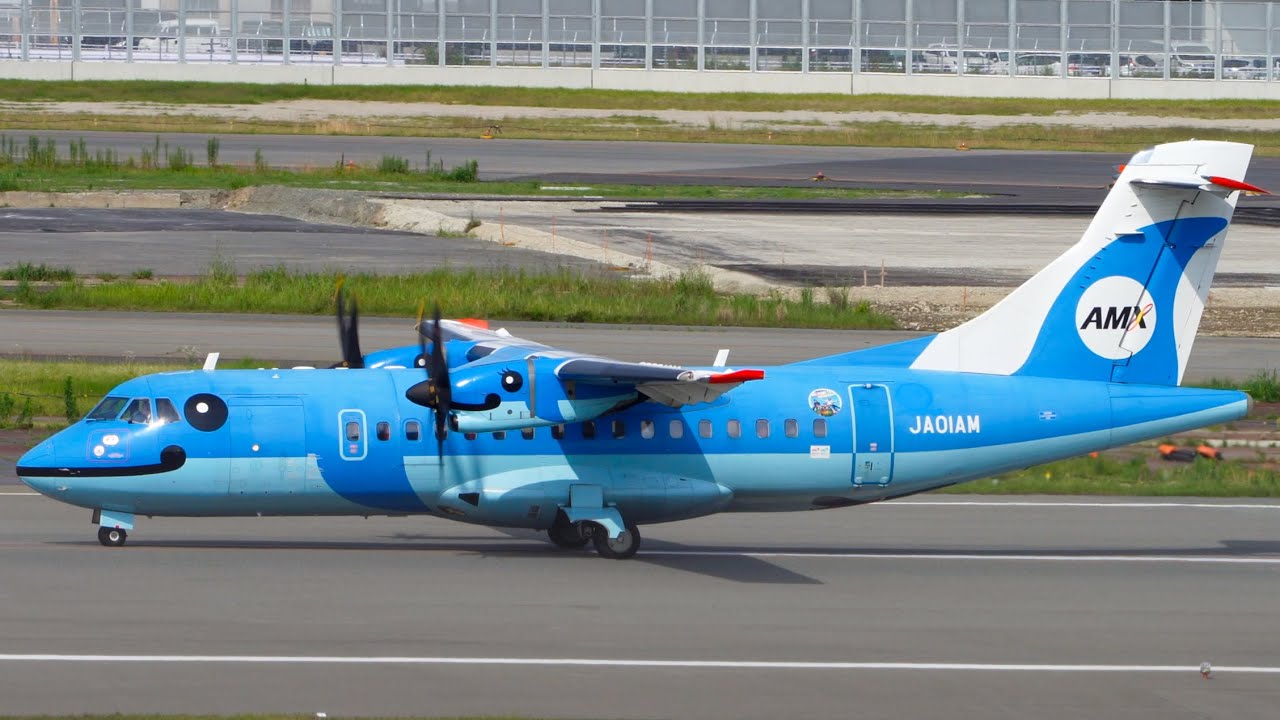 50 TAKEOFFS & LANDINGS in 30 MINS | Fukuoka Airport (FUK)