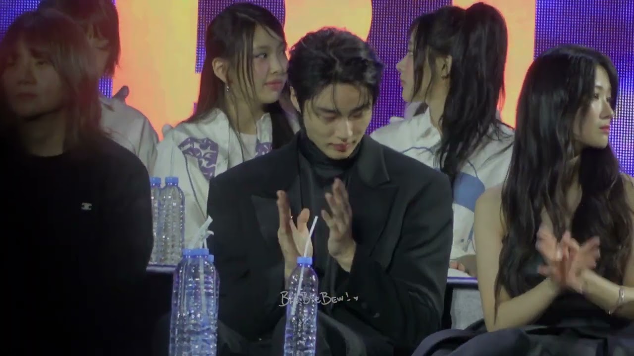 [4K] 241227 Byeon WOOSEOK Reaction for &TEAM 'Deer Hunter' - AAA Bangkok 2024