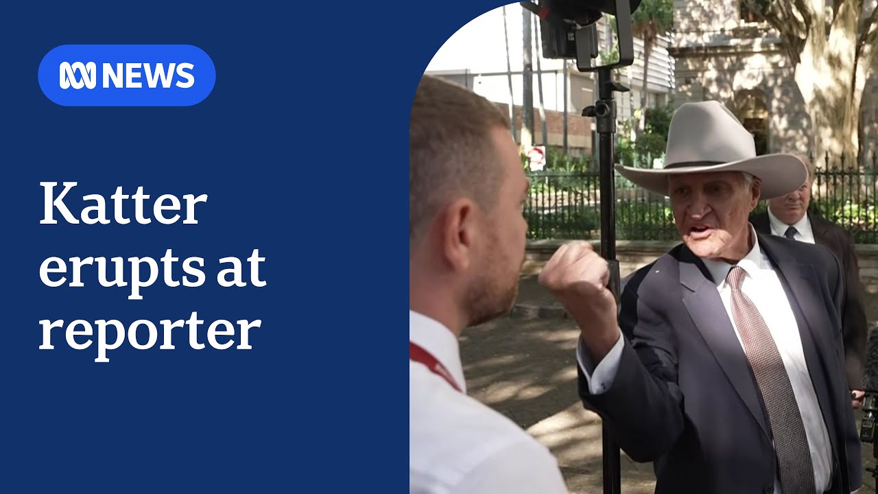 Bob Katter erupts at Queensland journalist after question about Lebanese heritage | ABC News
