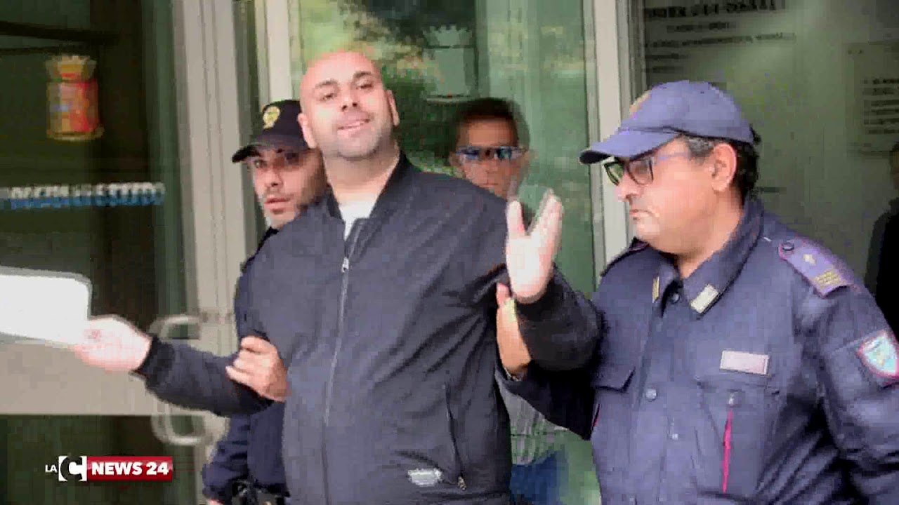 Uscita arrestati Questura