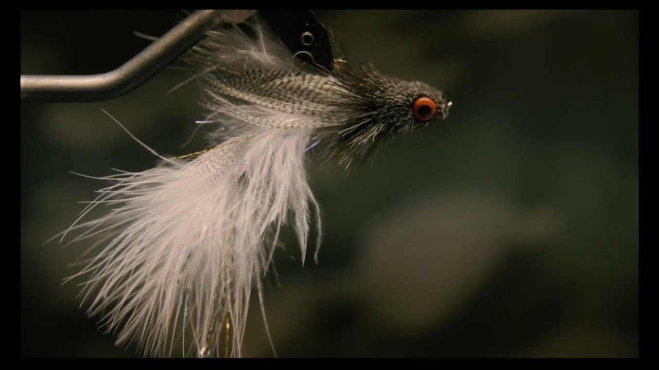 Fly Tying - White Articulated Deer Hair Streamer