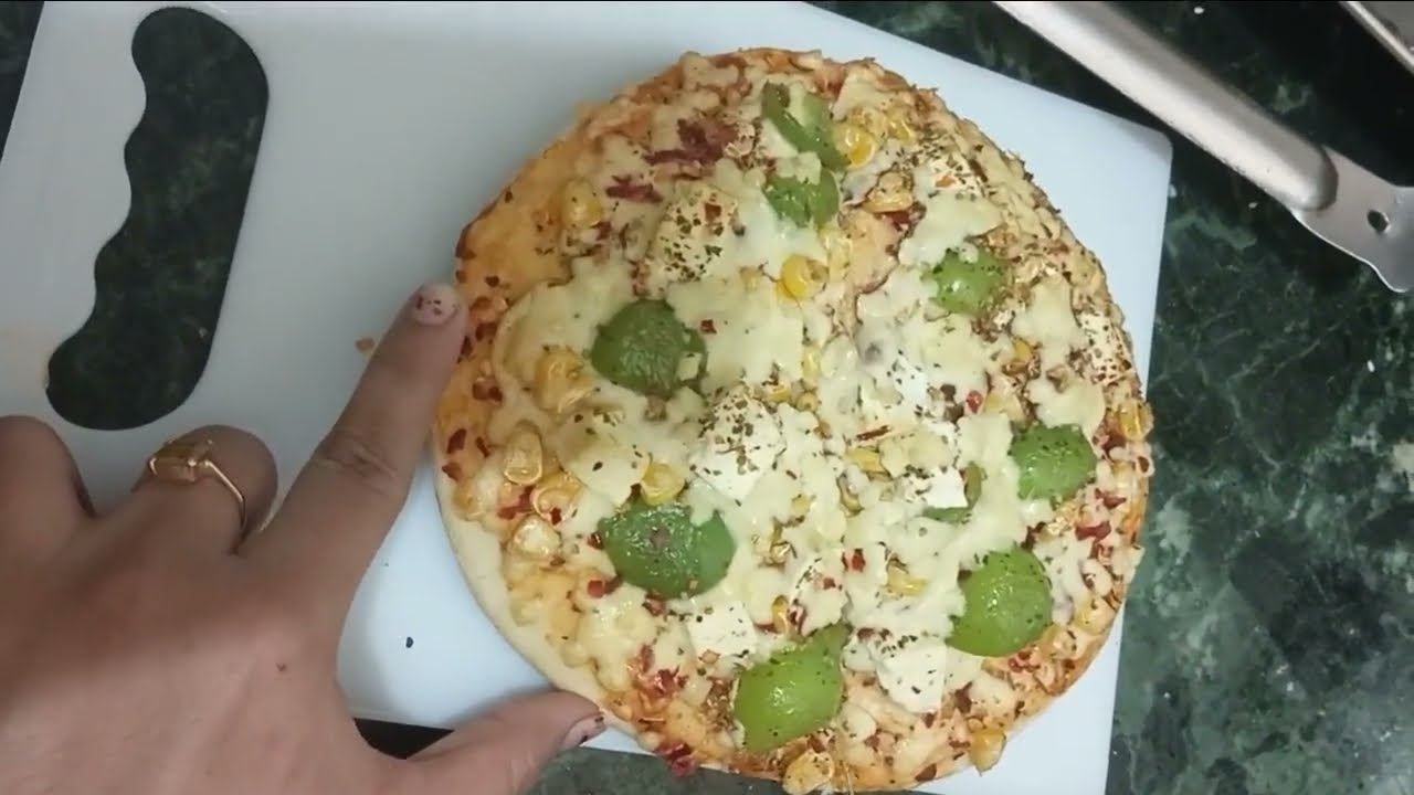 Cheese pizza 🍕 