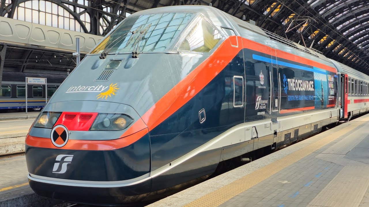 Coppia di E414 nella livrea 