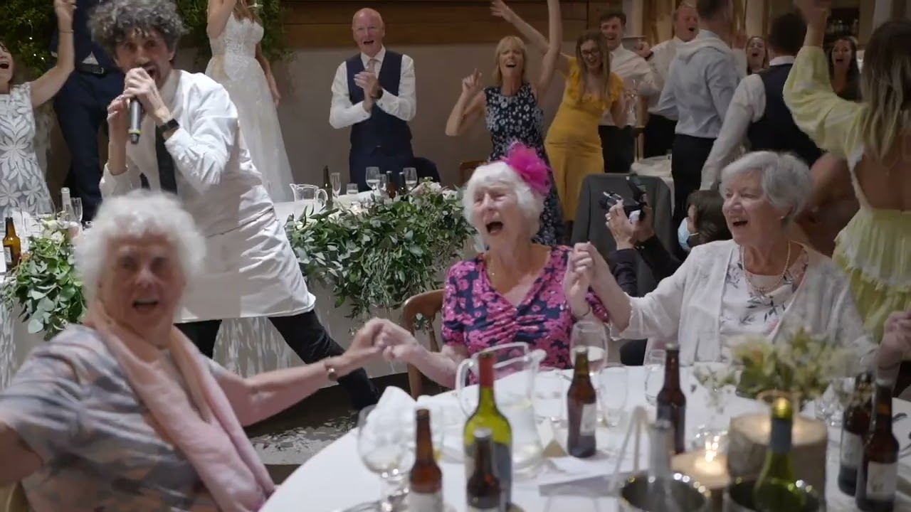 Singing Waiters interrupt the wedding with a huge crash!