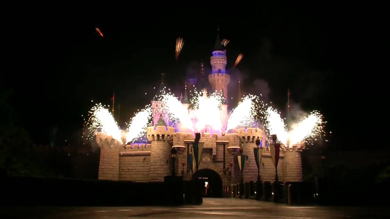 [HD] Disney in the Stars Fireworks show HKDL May 24th,2009 Part 1 of 2