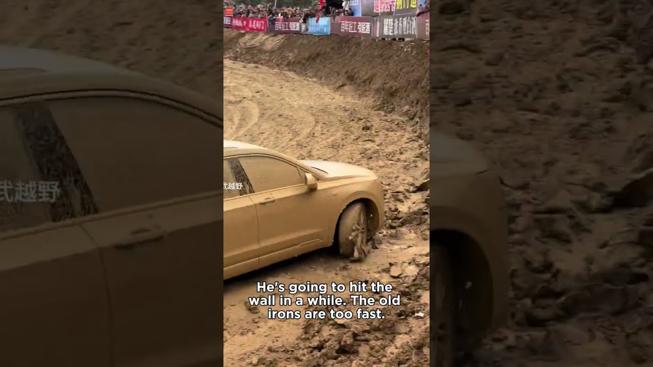 Land Rover vs Cadillac Escalade v GWM Tank 500 v Tank 300 v Jeep Wrangler PK Off-road