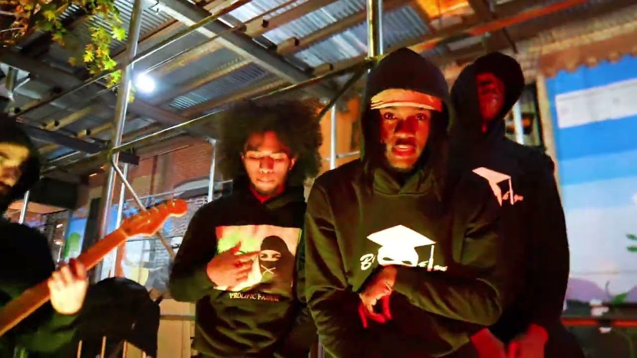 BABY BZZ & FRANK BEATS "GUITAR SESSION" Dir By  @flexxbfilmz  Vfx  @2tactcaldee