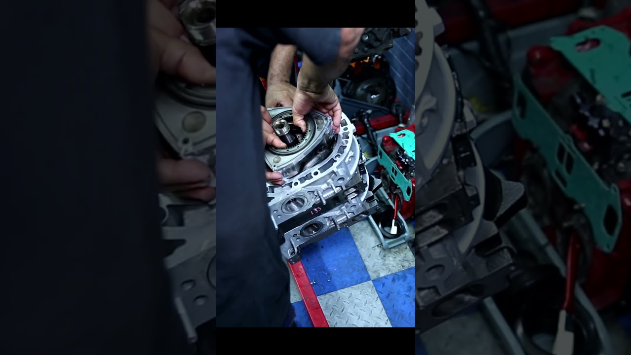 HOW TO BUILD A ROTARY ENGINE IN 60 SECONDS